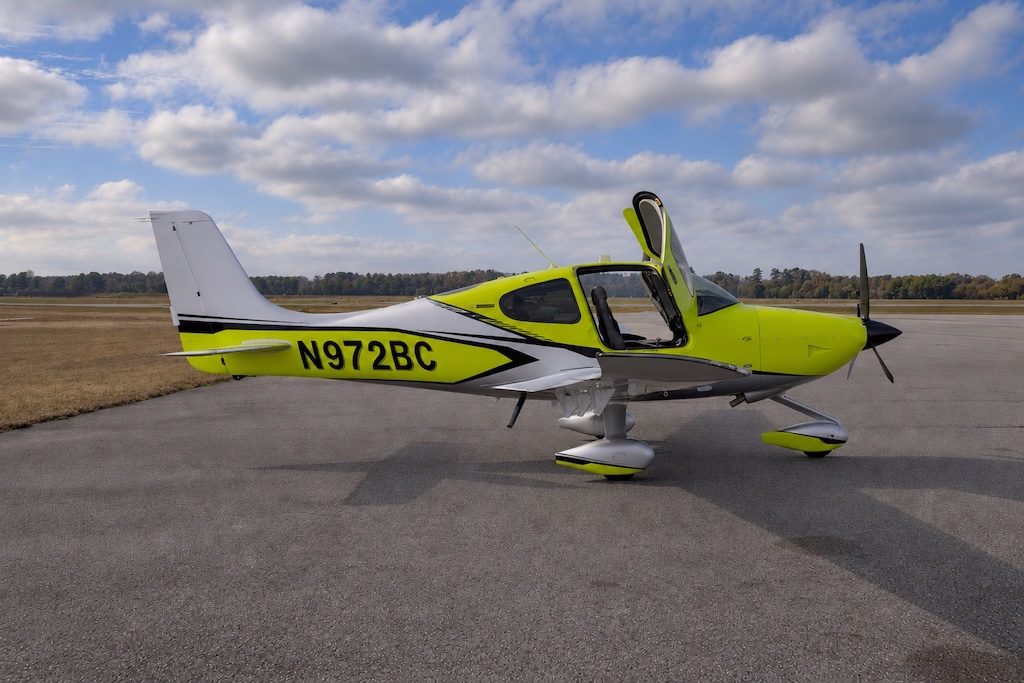 2025 CIRRUS SR20 G7+ (N972BC)