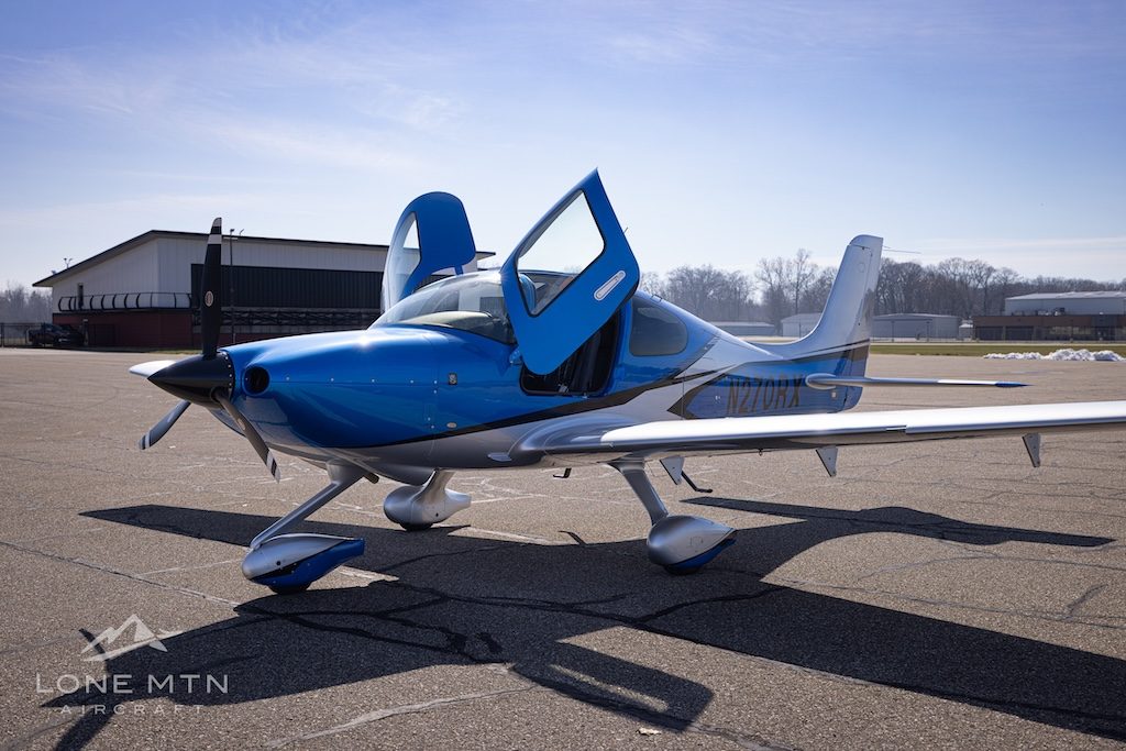 2023 CIRRUS SR20 G6 (N270RX)