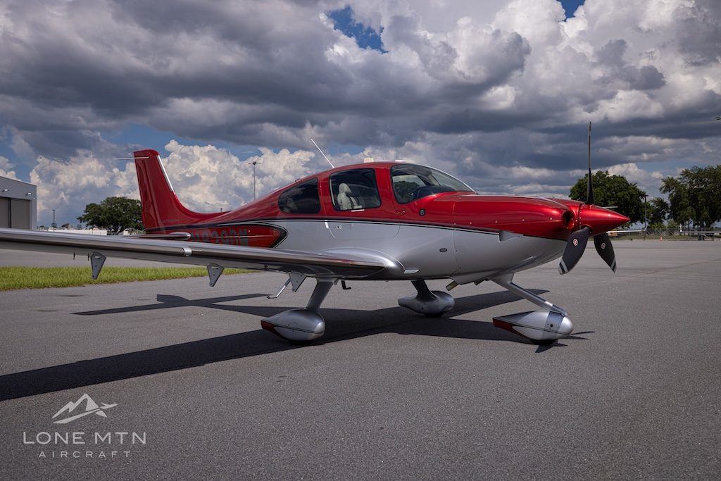 2022 CIRRUS SR22 G6 GTS (N829DM)