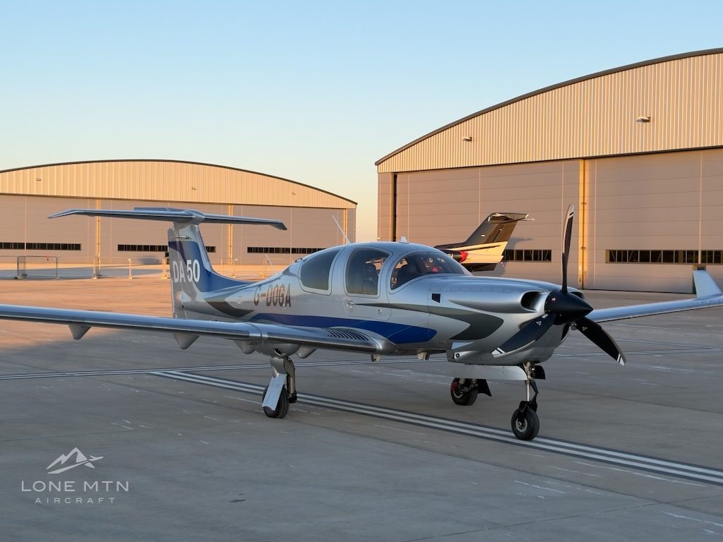 2021 DIAMOND DA50 RG (G-DOGA)