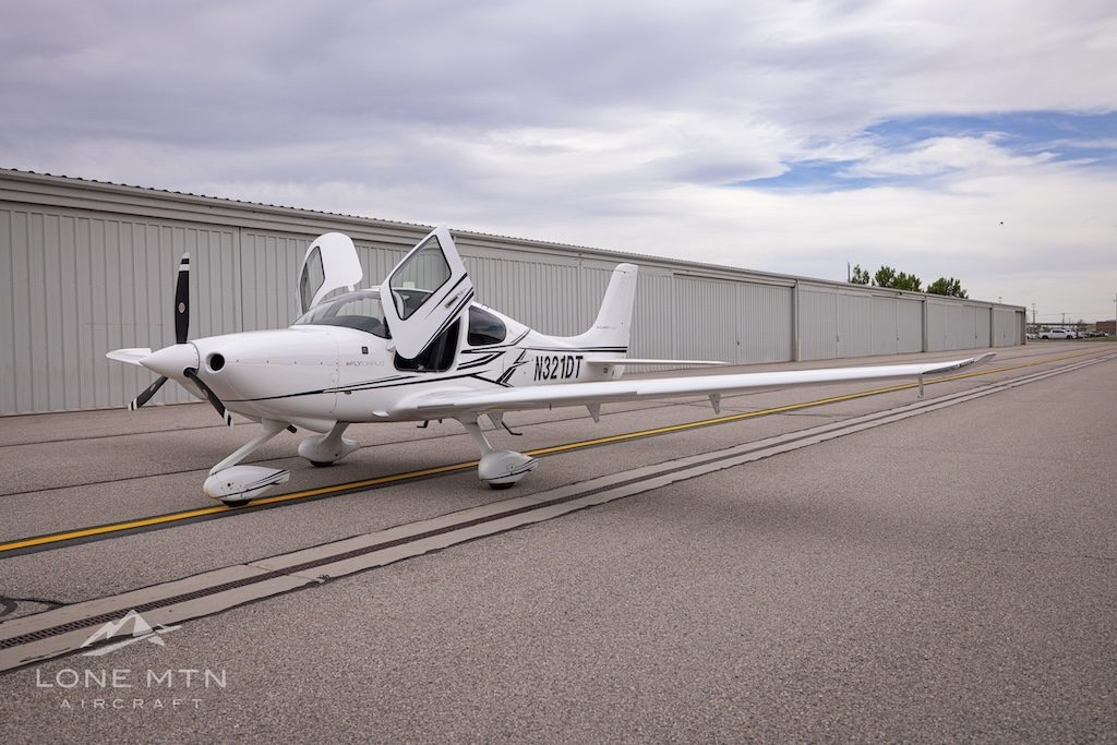 2020 CIRRUS SR20 G6 (N321DT)