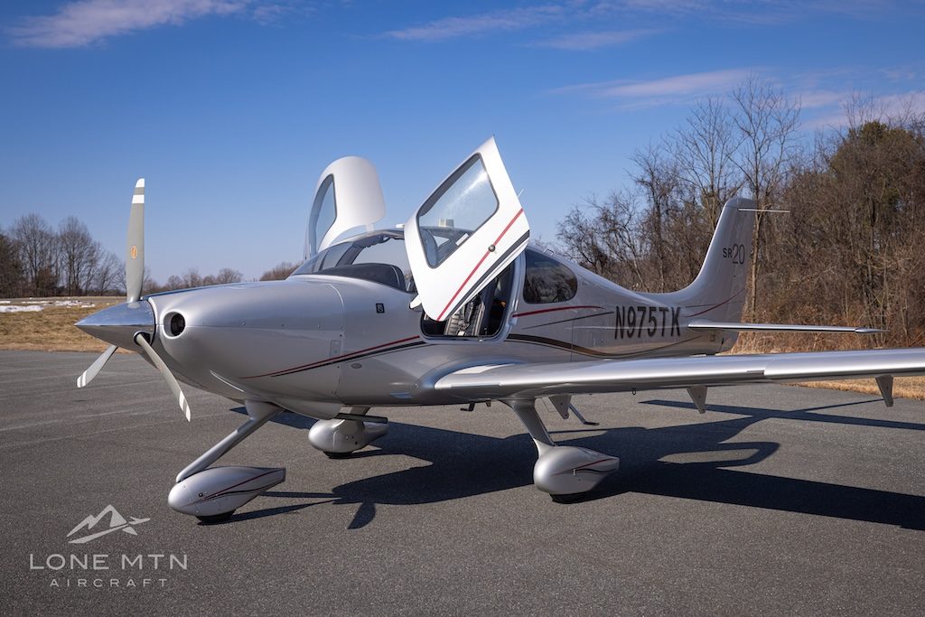 2014 CIRRUS SR20 G3 (N975TK)