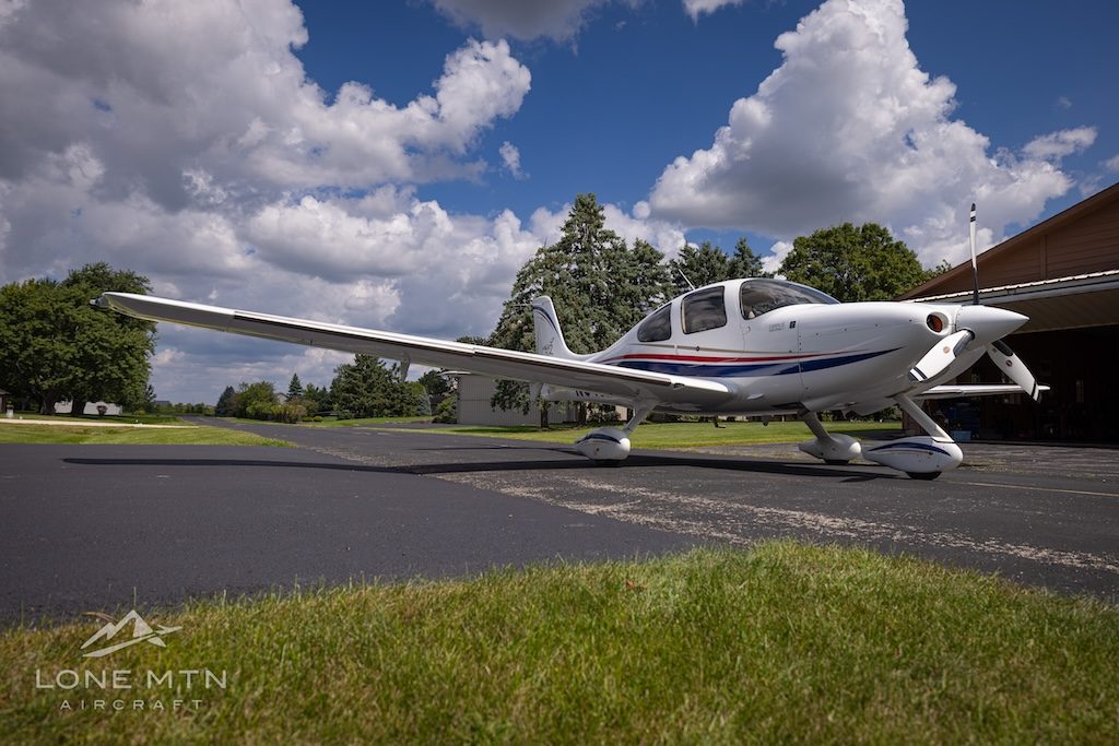 2005 CIRRUS SR22 G2 (N645EM)
