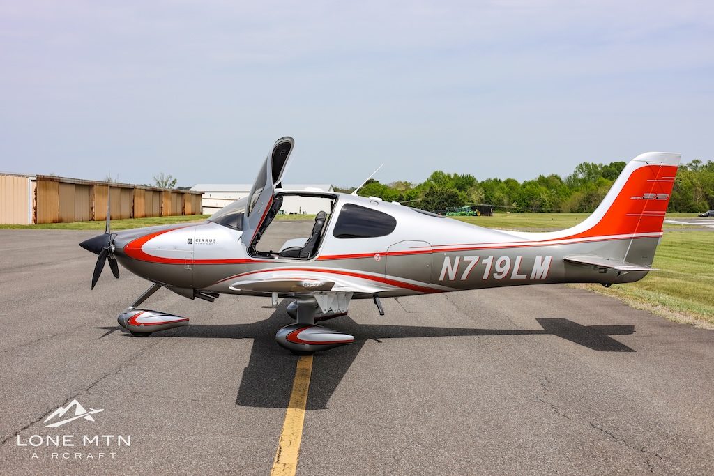 2003 CIRRUS SR22 (N719LM)