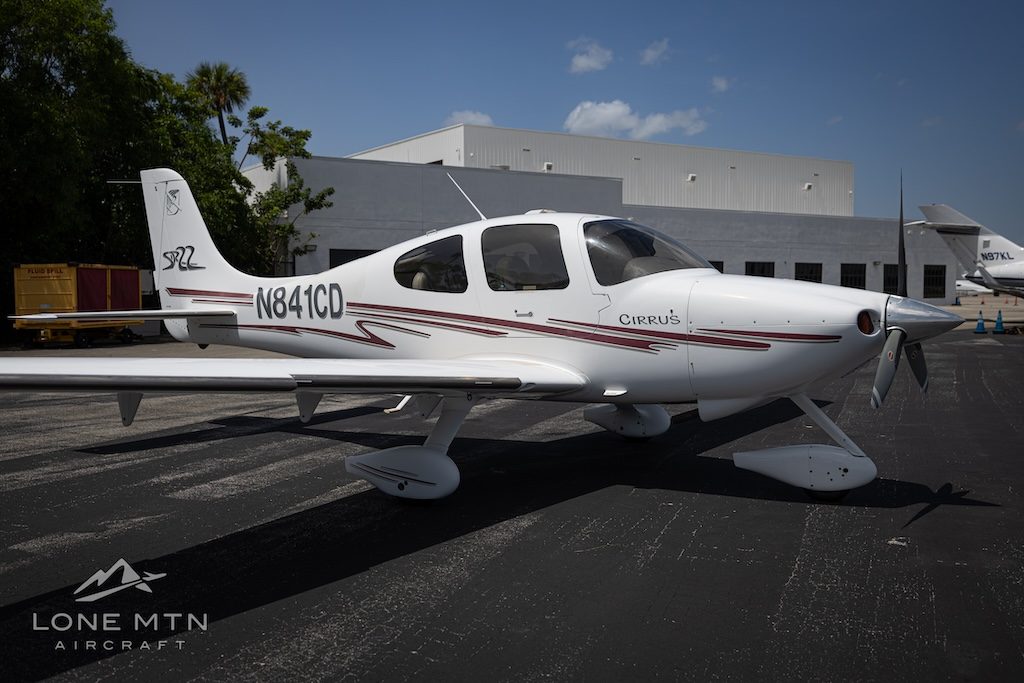 2002 CIRRUS SR22 (N841CD)