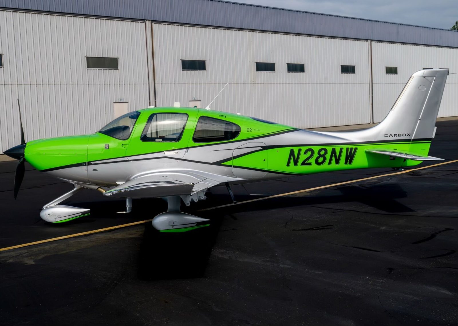 2017 Cirrus SR22 G6 (N28NW)