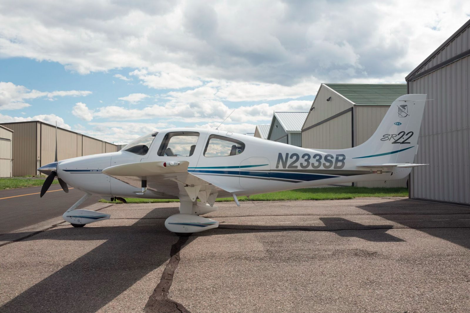 2002 Cirrus SR22 G1 (N233SB)