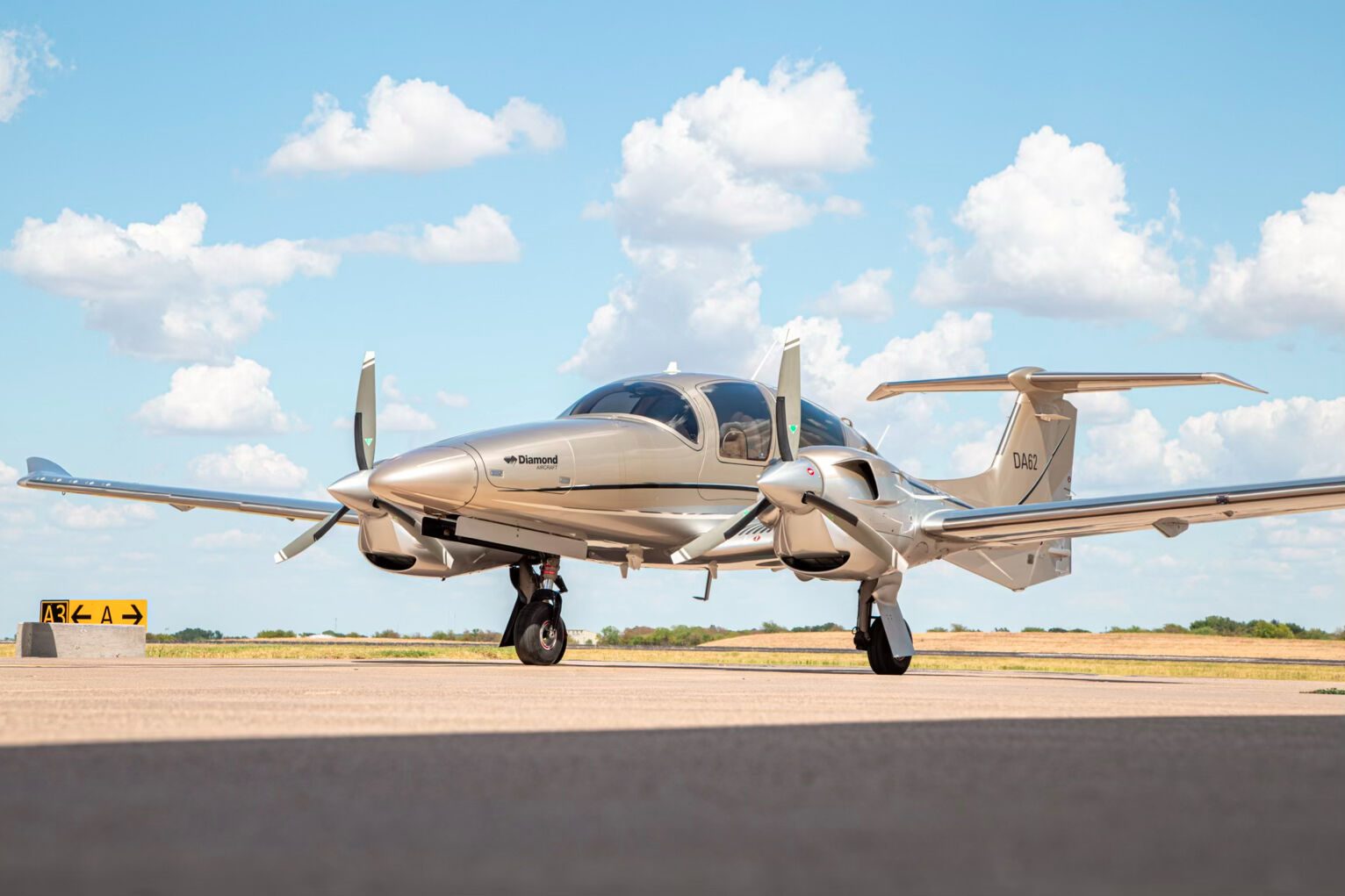 2017 Diamond DA62 (N62DV)