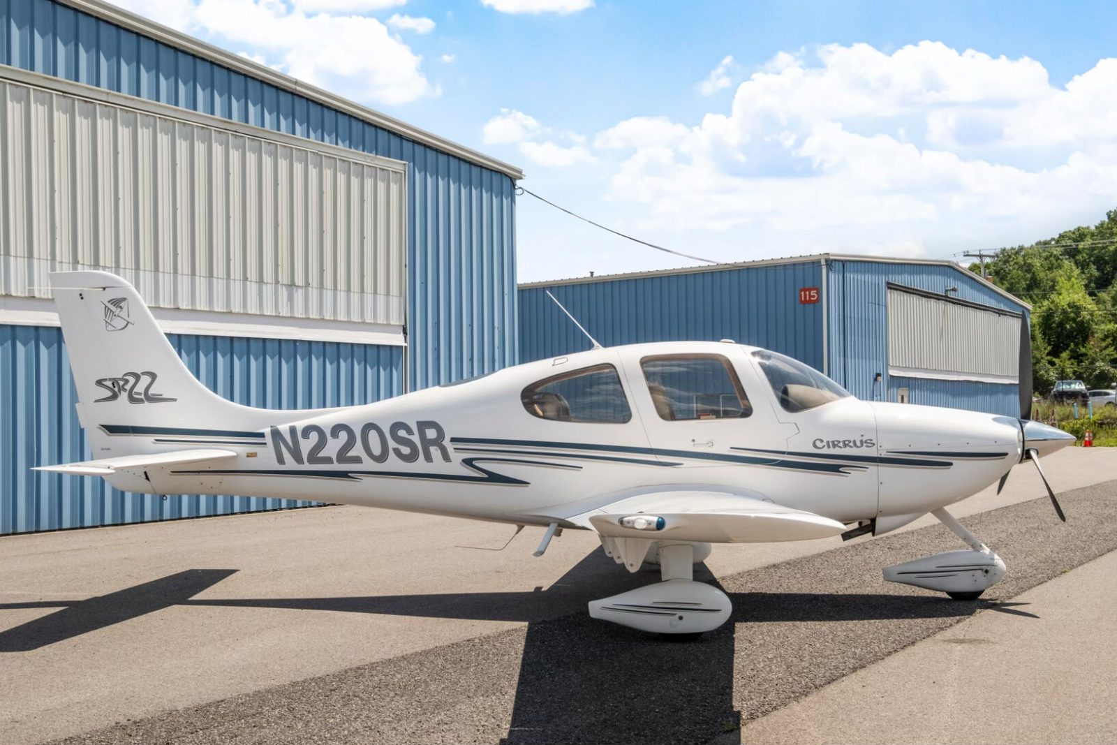 2000 Cirrus SR22 G1 (N220SR)