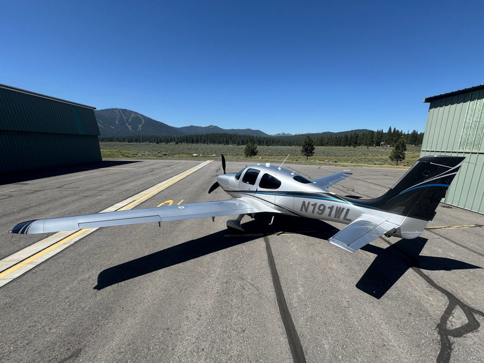 2015 Cirrus SR22T G5 (N191WL)