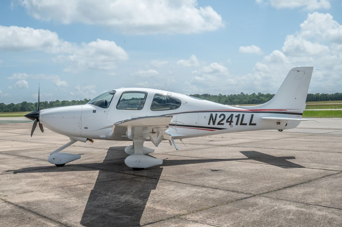 2021 Cirrus SR20 G6 (N241LL)