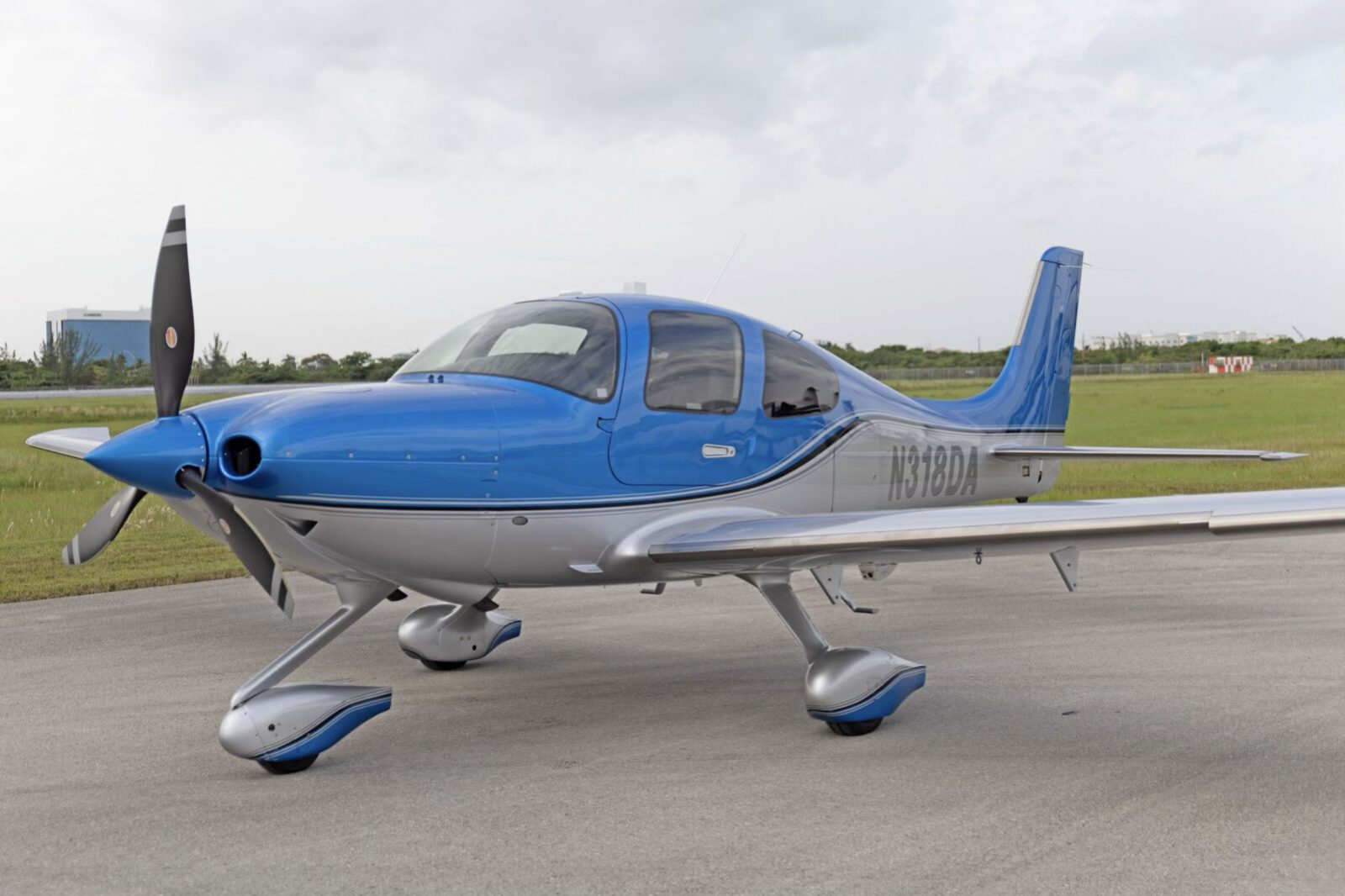 2018 Cirrus SR22T G6 (N318DA)