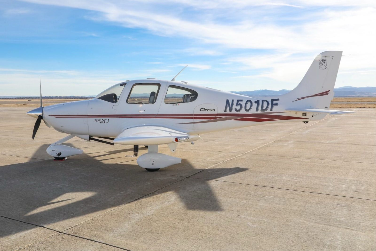 2002 Cirrus SR20 G1 (N501DF)